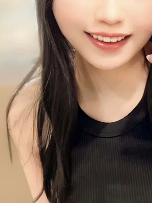 森崎 つぐみ