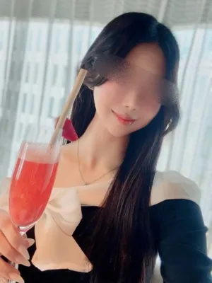 西坂 まりな