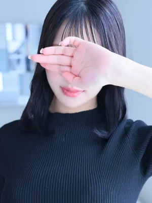 新人・李心(りこ)