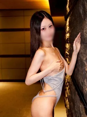 Tsukimi sanada 