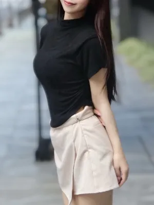 脇坂 彩花