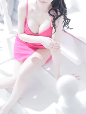 七瀬なぎ