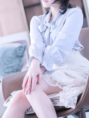 新人・純恋(すみれ)