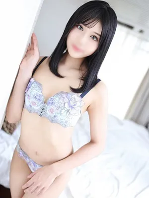 玲於奈(レオナ)