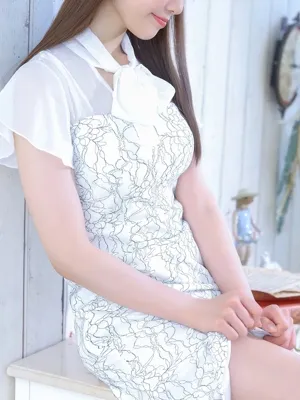 高山 由奈