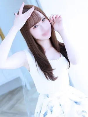 新人・優乃(ユノ)