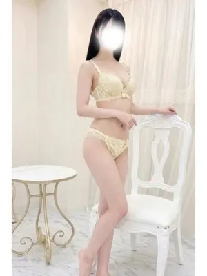 姫咲あやめ