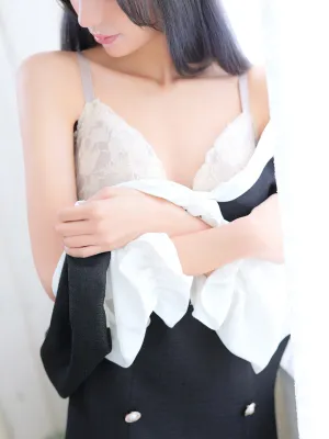 小栗 みさと