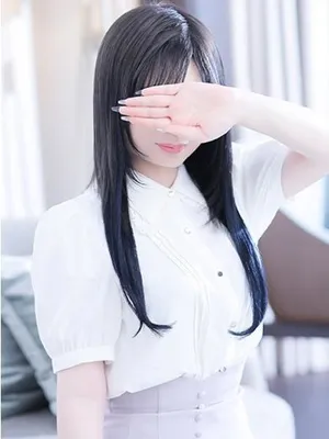 新人・絵名(えな)