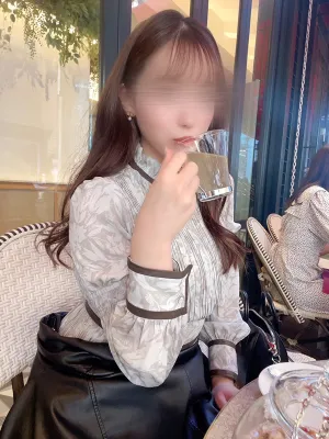 山岡 茉里