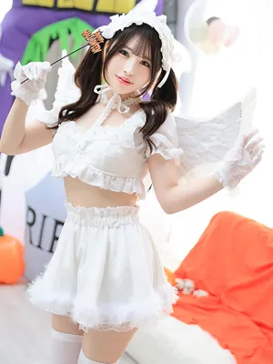 つきこ