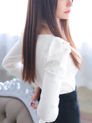 香坂 ゆいな