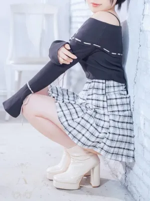 成瀬 みぃな