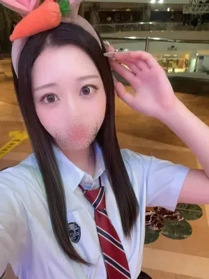 美浦朱希