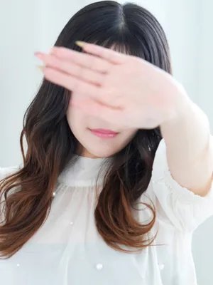 真由(まゆ)
