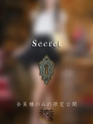 優木 日南