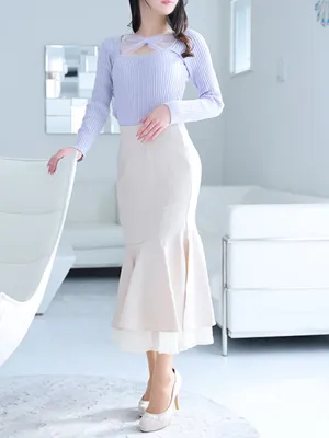 新人・詩織(しおり)