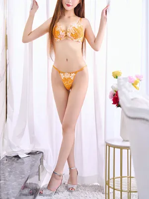 小川あやな