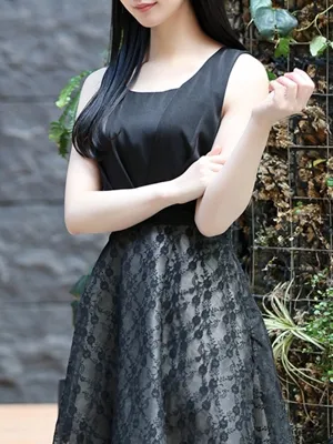 黒田 栞子