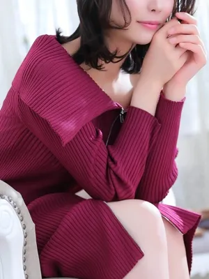 皐月 ゆりえ