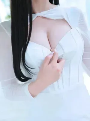 新人・莉々(リリ)