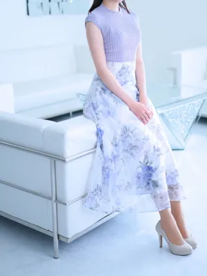 新人・花純(かすみ)
