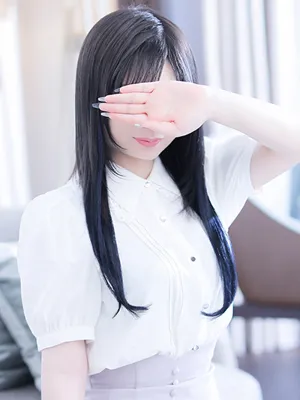 新人・絵名(えな)