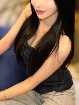 芹沢 花音