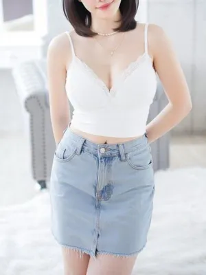 麻生莉奈