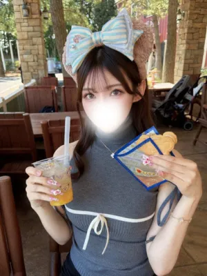 理想の美貌圧巻スタイ