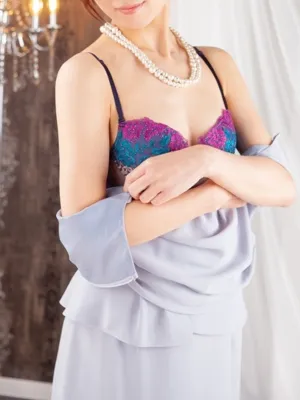 結城まい
