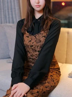 観音 凪子