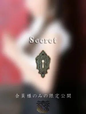優木 日南