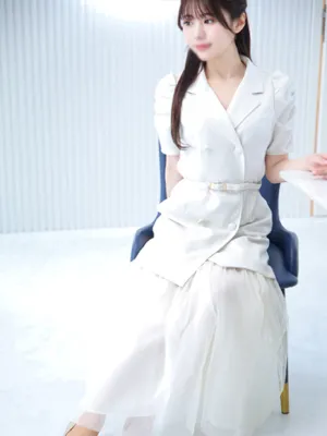 新人・萌七(もな)