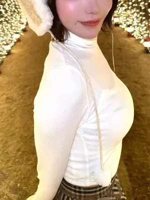 伊織ありさ