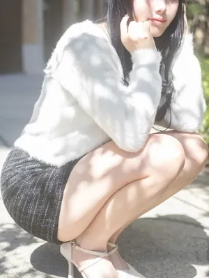 夏目 もえ
