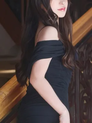 新川 ゆりな