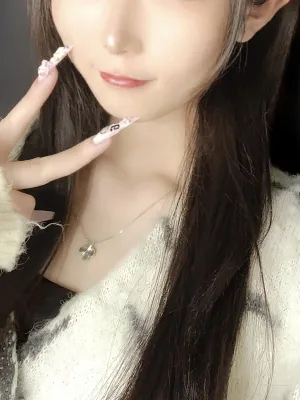 日吉 まりな