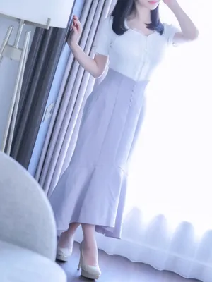 新人・菜緒(なお)