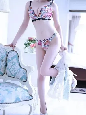 新人・柚月(ユヅキ)
