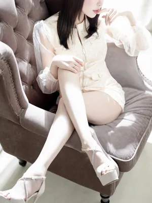 愛上 えれな