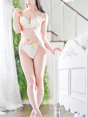 西島 ねね