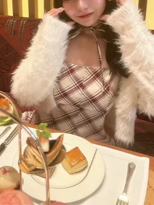 末吉 ひな