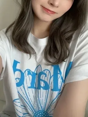 納谷瞳