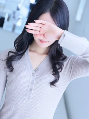 世奈(せな)