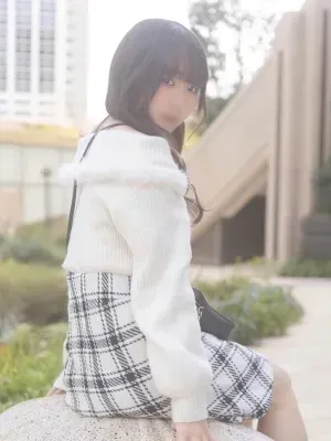 白雪 ももか