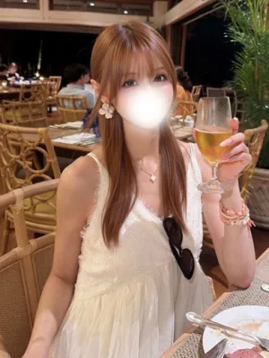 超越美貌の高級ラウン