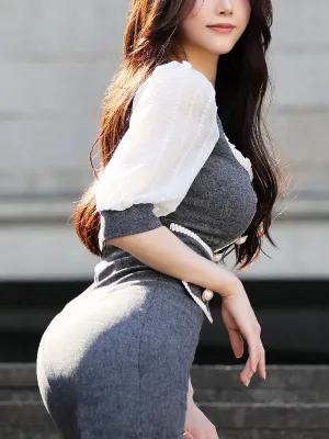 月乃 呼音里