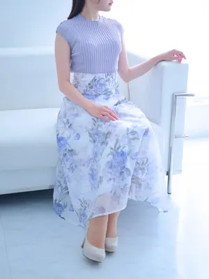 新人・花純(かすみ)