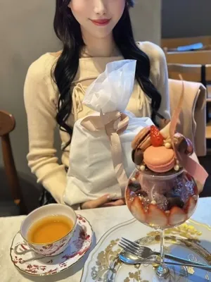伊織ありさ